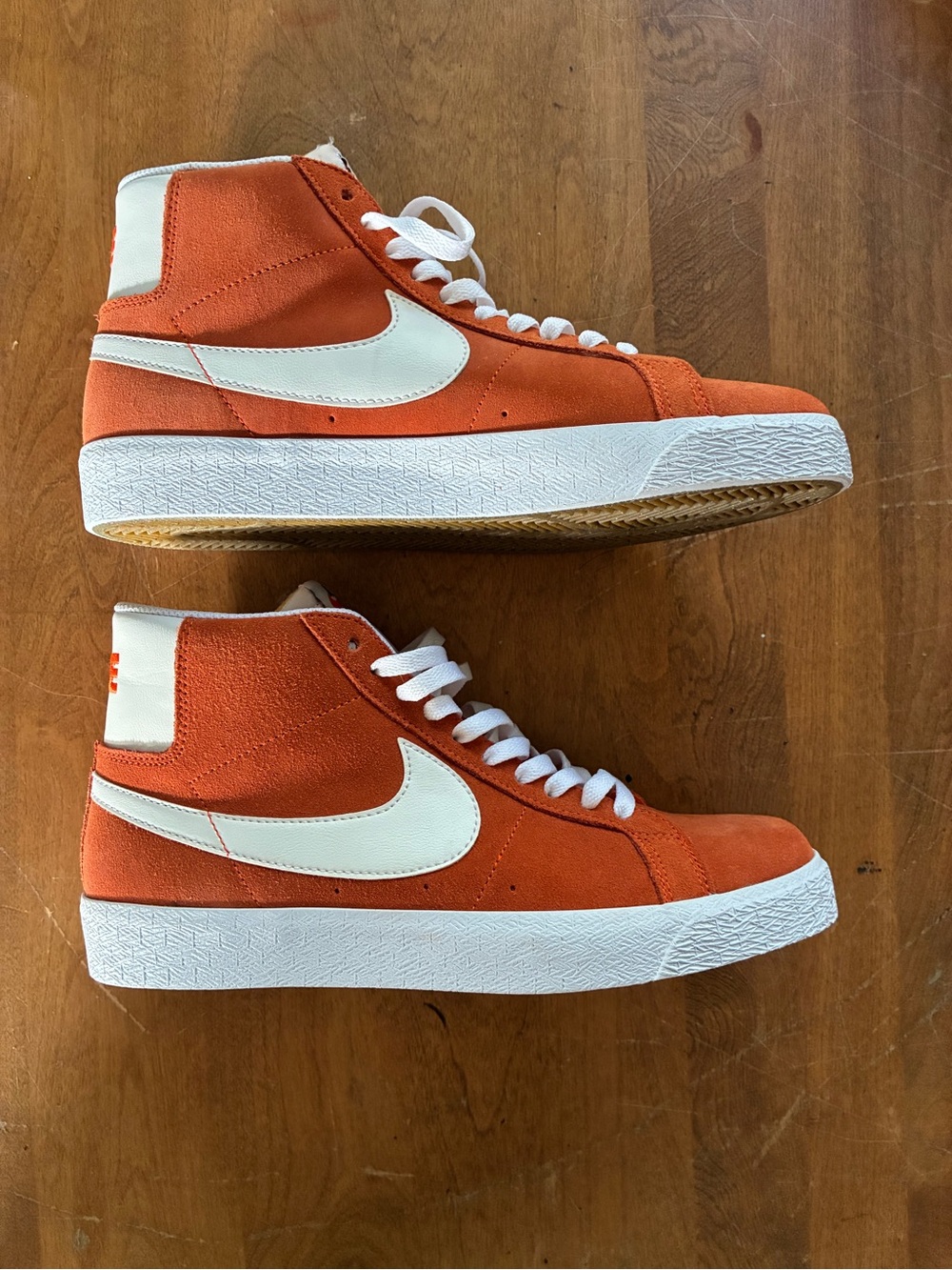 Nike SB Blazer Mid High-Top Suede Sneakers New Size 9 Mens No box